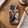 Houten - Lepels - Rijst - Zaden Telefoonhoesje iPhone 17 Pro klein -sfeer1