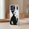 Vrouw - Champagne - Modern Telefoonhoesje iPhone 17 Pro klein -sfeer2