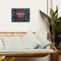Panterprint - Zwart - Neonletters - Roze tuinposter los doek klein -sfeer7