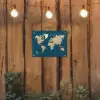 Wereldkaart - Donkerblauw - Beige tuinposter los doek klein -sfeer1