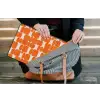 Patroon - Retro - Oranje laptophoes neopreen klein 279 -tas