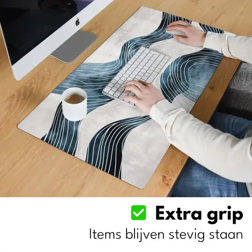 Lijnen - Golven - Abstract - Blauw Muismat XXL klein -sfeer3