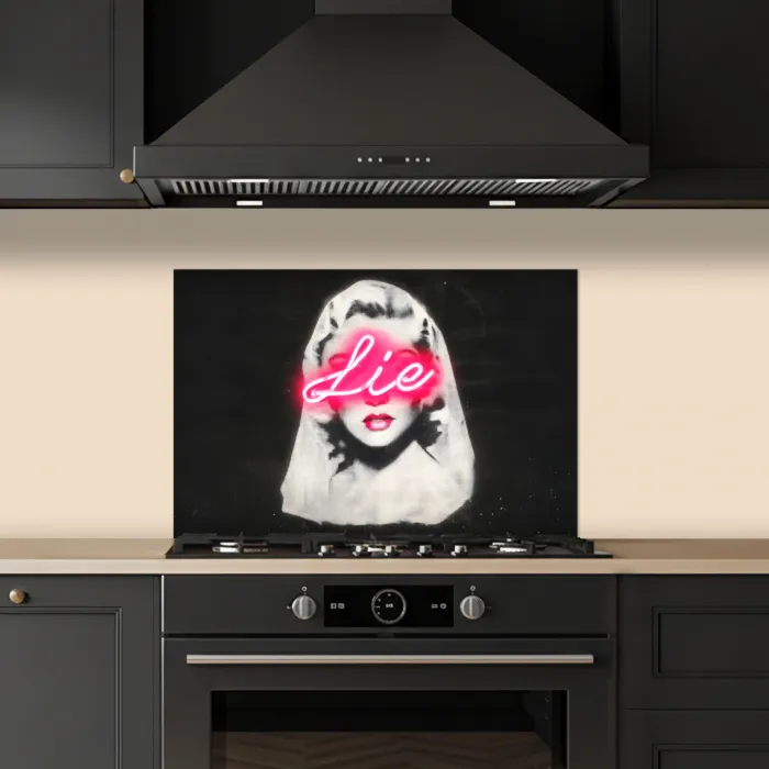Neon - Letters - Vintage - Vrouw keuken achterwand spatscherm klein -sfeer1