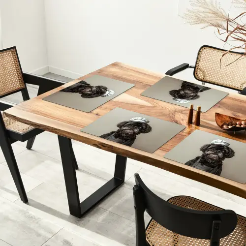 Kokskleding - Zwart - Hondje Placemat vinyl groot -zzsfeer4_Kitchenyeah-website