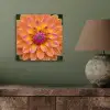 Dahlia - Bloem - Oranje aluminium wit klein -sfeer2