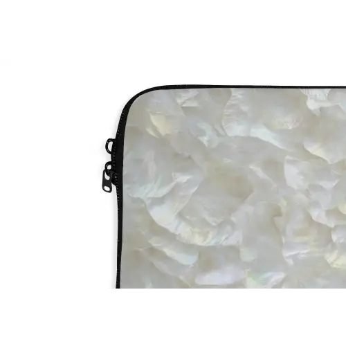 Parelmoerglans - Wit - Schelp laptophoes neopreen klein 279 -detail
