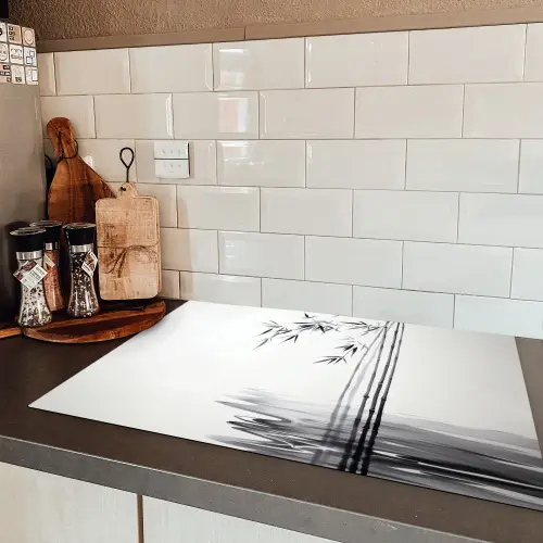 Bamboestammen - Water - Minimalistisch - Wit Inductie beschermer vinyl 3mm klein -sfeer3