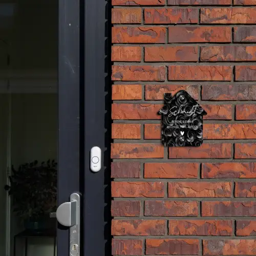 Zwarte rozen - Sierlijk Naambord Huisje klein -sfeer2