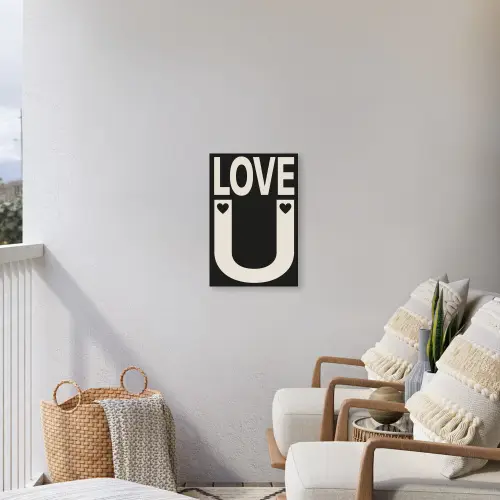 Love - Zwart - Minimalistisch Tuinposter op houten frame 2 cm dik klein -sfeer1