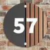 Hout en antraciet - Traditioneel Naambord Rond klein -sfeer2