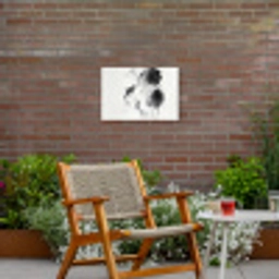 Lotusbloemen - Vissen - Bladeren - Zwart Tuinposter op houten frame 2 cm dik klein -sfeer3