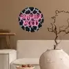 Panterprint - Zwart - Neonletters - Roze Wandcirkel behangsticker klein -sfeer1