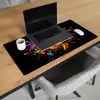 Spaghetti - Graffiti - Verf - Kleurrijk - Eten - Modern Muismat XXL klein -sfeer1
