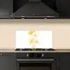 Lijntekening - Bloemen - Geel - Vaas keuken achterwand spatscherm klein -sfeer1