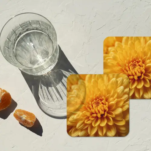 Geel - Chrysant - Zachtheid onderzetter kurk middel -sfeer4