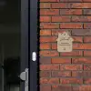 Beige met stippen - Sierlijk Naambord Huisje klein -sfeer2