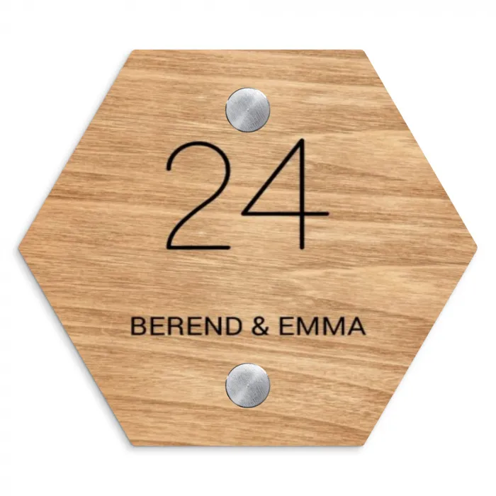 Licht hout - Klassiek Naambord Hexagon klein -3d
