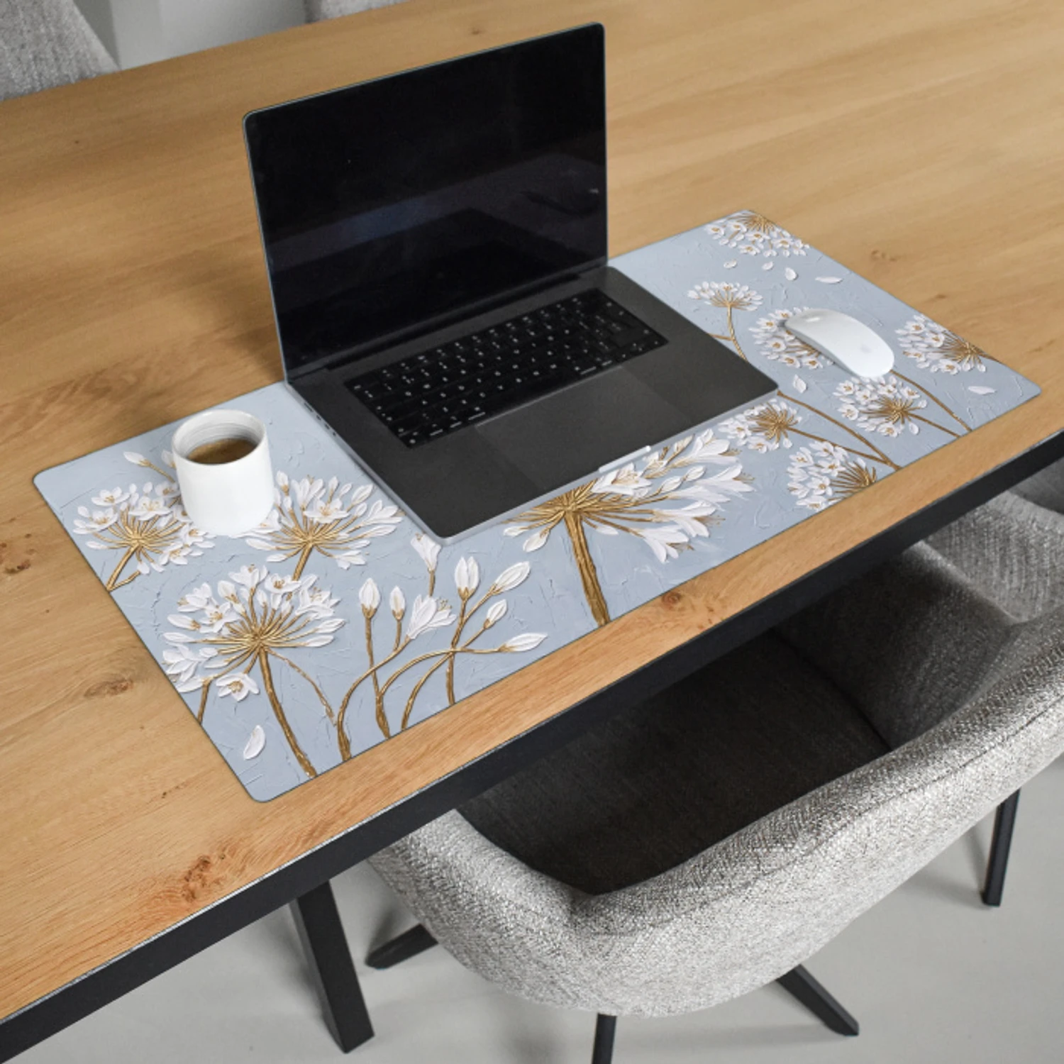 Illustratie - Bloemen - Blauw Muismat XXL klein -sfeer1