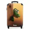 Krokodil met grote ogen achter houten muur NBS - Handbagage koffer - Kinderen Unisex middel -productfoto_recht