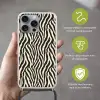 Zebra - Print - Klassiek - Zwart Hoesje iPhone 16 Pro Max met koord klein 804 -sfeer2_NL