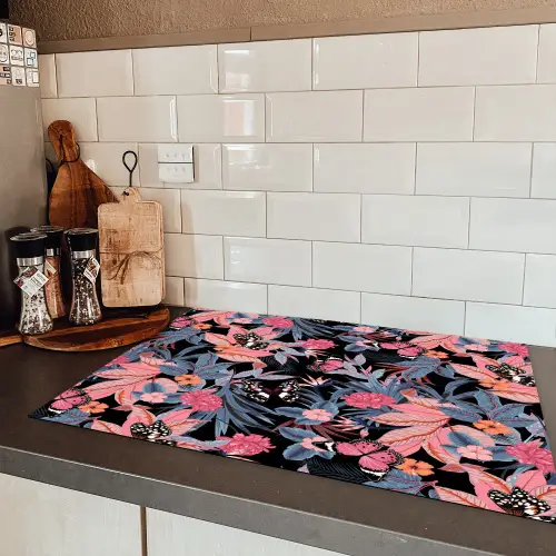 Zomer - Vlinder - Zwart - Roze Inductie beschermer vinyl 3mm klein 276 -sfeer3