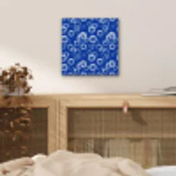 Bubbels - Patroon - Blauw aluminium wit klein -sfeer3