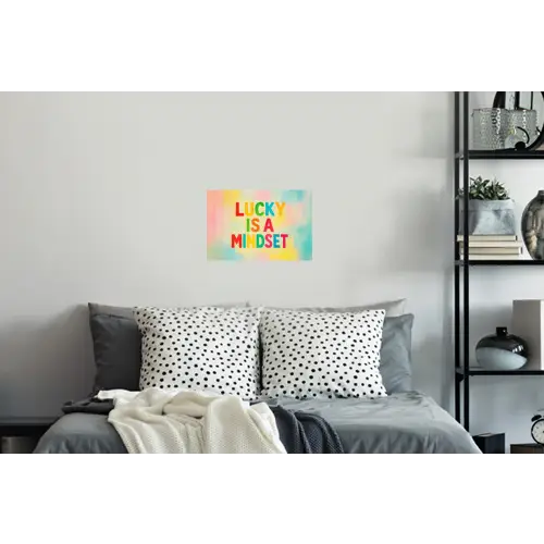 Quote - Lucky - Regenboogkleuren Muursticker klein -slaapkamer