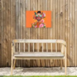 Vlinders - Vrouw - Zonnebril - Kleurrijk Tuinposter op houten frame 2 cm dik klein -sfeer4