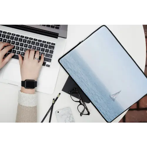 Horizon - Zeilboot - Zee laptophoes neopreen klein -bureau