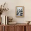 Hut - Grijs - Bergen - Mistig Light Box met kabel (Tafellamp) klein -sfeer2
