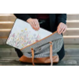 Weidebloemen - Illustratie - Kleurrijk laptophoes neopreen klein -tas