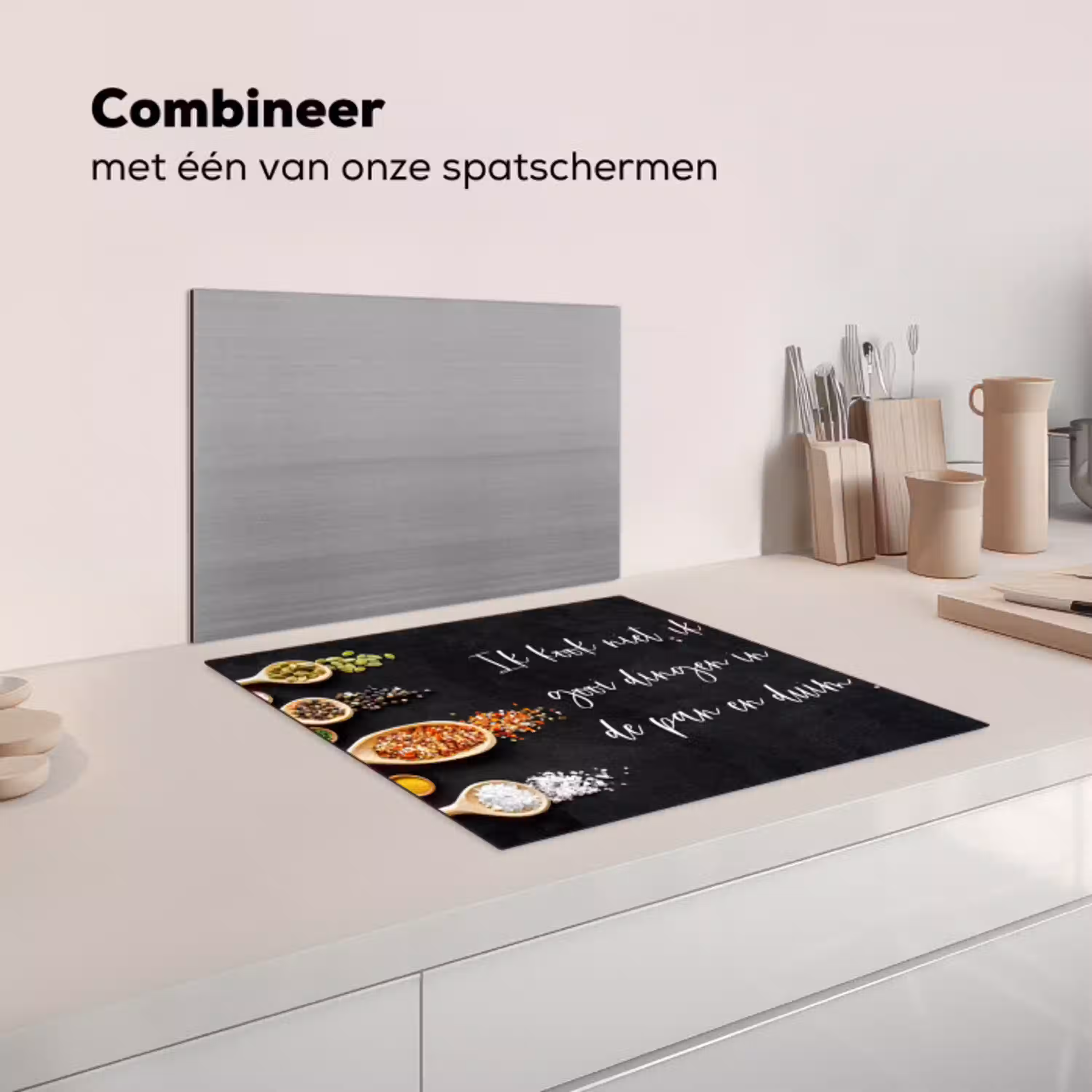 Ik gooi dingen in de pan en duim - Keuken - Quotes - Spreuken - Humor Inductie beschermer vinyl 3mm middel -wsfeer7_website