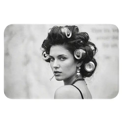 Edgy - Vrouw - Zwart - Wit WCmat klein -3d