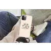 Palmbomen - Strand - Beige - Groen - Tropisch Hoesje iPhone 12 Pro met koord klein -hand