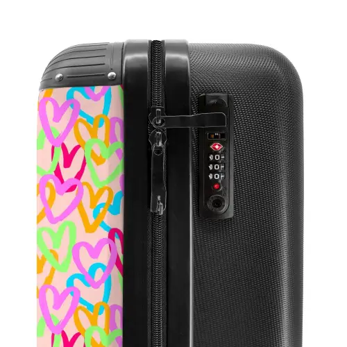 Kleurrijk hartjespatroon op pastelroze NBS - Handbagage koffer - Volwassenen Unisex middel -slot