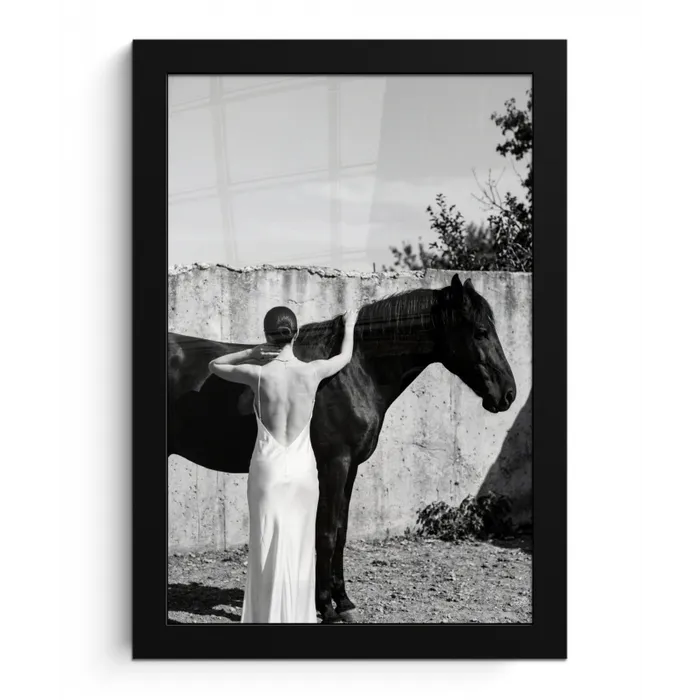 Vrouw - Paard - Artistiek fotolijst zwart zonder passe partout klein -3d