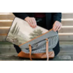 Heuvellandschap - Bomen - Natuur - Groen laptophoes neopreen klein -tas