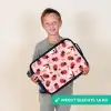 Rode lieveheersbeestjes op roze achtergrond Kinderkoffer - Zwart klein -sfeer4_NL