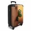 Krokodil met grote ogen achter houten muur NBS - Handbagage koffer - Kinderen Unisex middel -productfoto_3d
