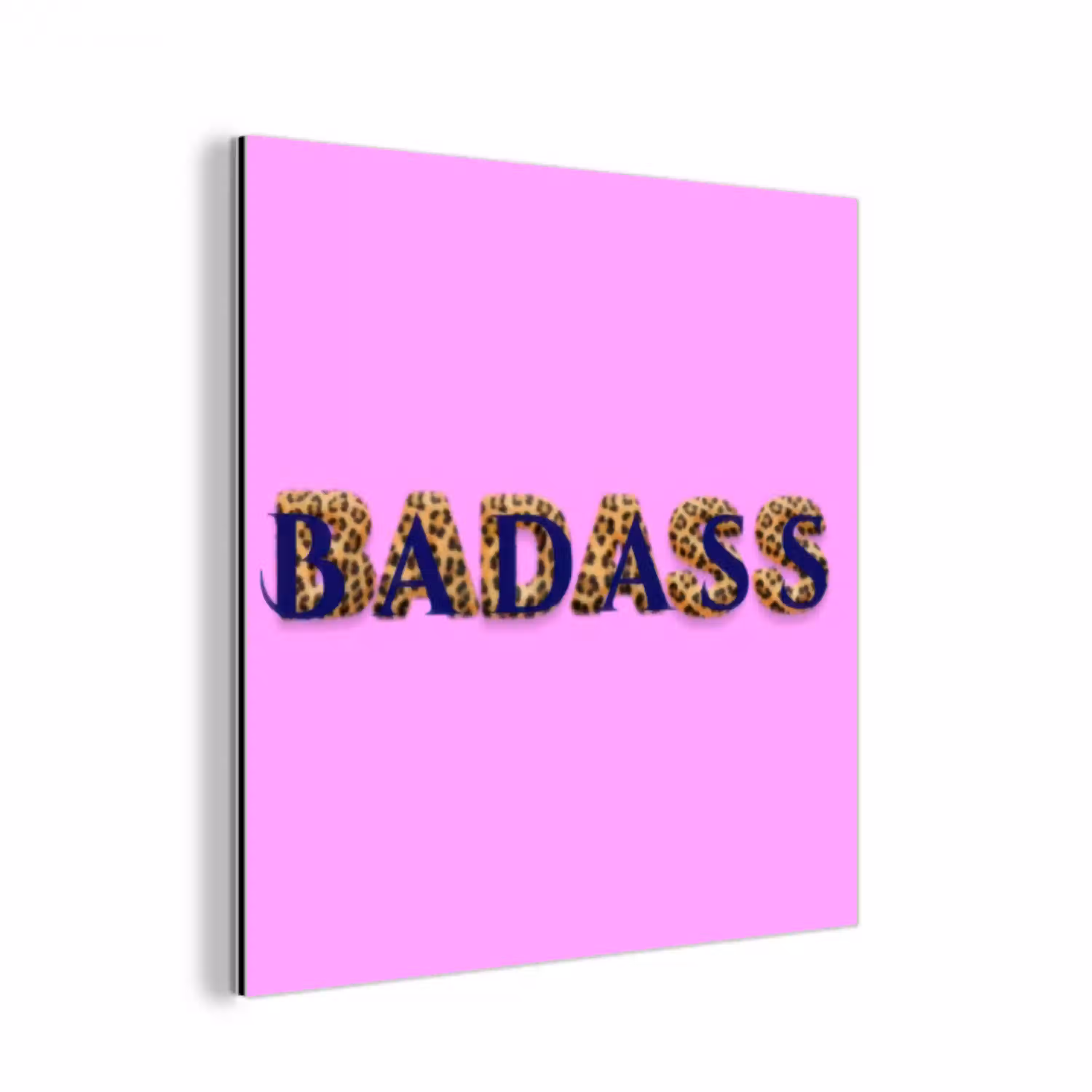 Felroze - Badass - Panterprint - Schaduw aluminium wit klein -3d