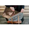 Paard - Bruin - Gras laptophoes neopreen klein -tas