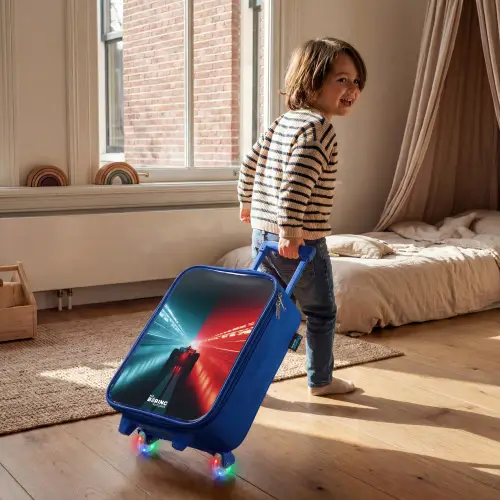 Baan - Raceauto - Neon - Rood Kinderkoffer - Blauw klein -sfeer1