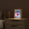 Buitenaards wezen - Rood - Planeten Light Box met kabel (Kinderlampje) klein -sfeer1_kind