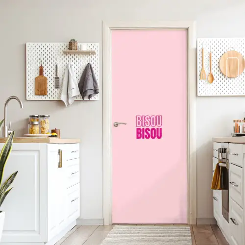 Bisou - Roze - Minimalistisch deurposter klein -sfeer5