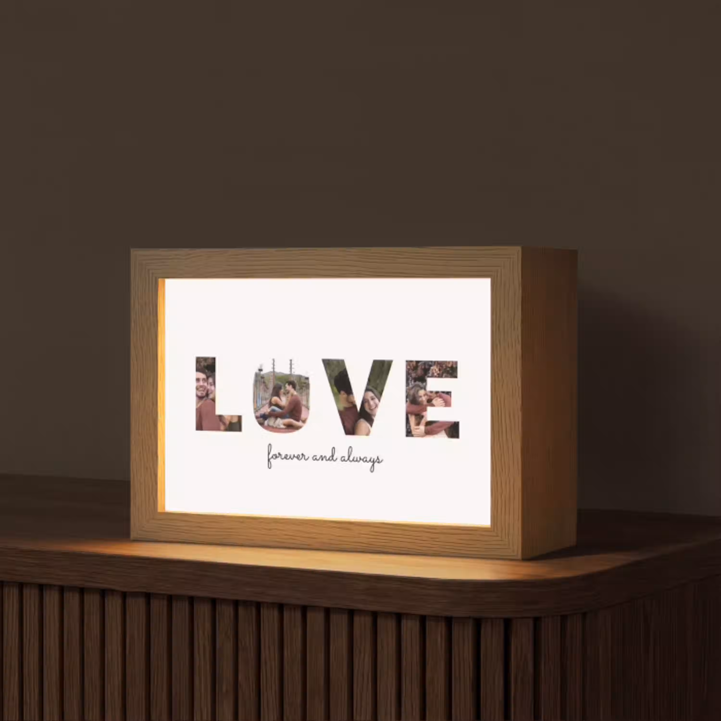 Love - Lettercollage Light Box met kabel (Tafellamp) klein -z3d_website