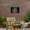 Zwart-wit portret van een leeuw Tuinposter op houten frame 2 cm dik klein -sfeer3