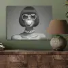 Vrouw - Zwart Wit - Ketting - Zonnebril PET vilt klein -sfeer2