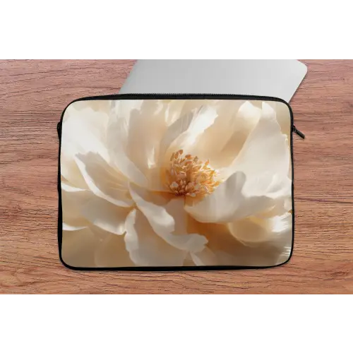 Close up - Pioenroos - Wit laptophoes neopreen klein -tafel