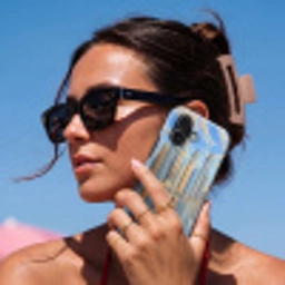 Skyline - Wolkenkrabbers - Water - Blauw Toughcase MagSafe Apple iPhone 17 klein -Sfeer2V