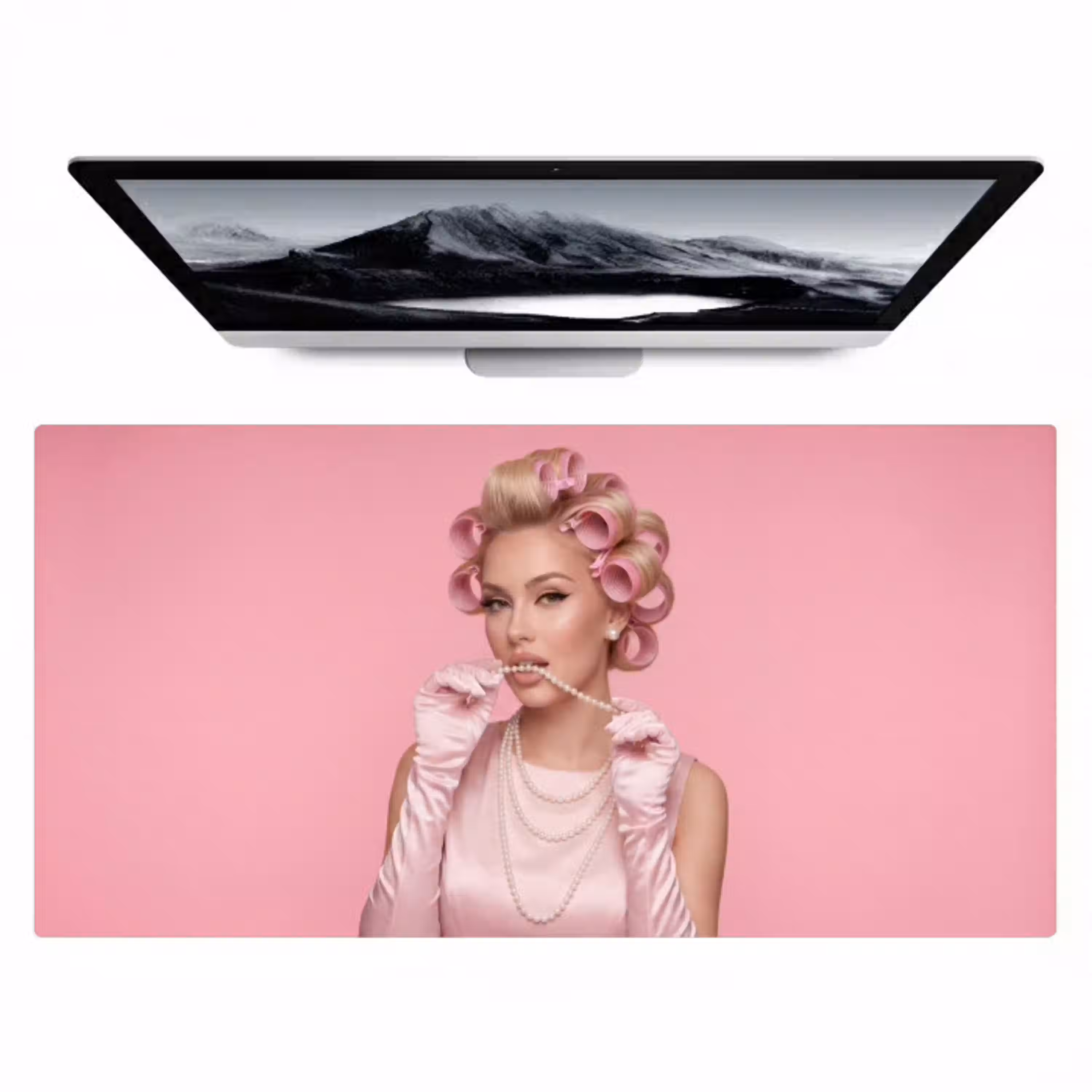 Vrouw - Roze - Parelketting - Krulspelden Muismat XXL klein -zzz3d
